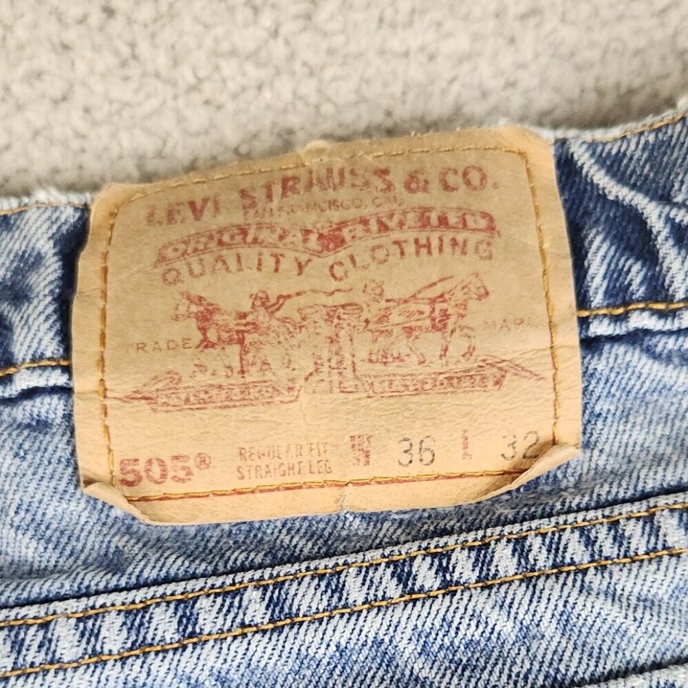 Levis 505 Jeans Mens 36x32 Blue Denim Zip Fly Straight Classic VTG Workwear Pant - Picture 8 of 12